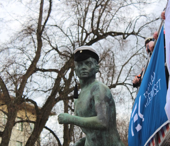 Lakitus, Paavo Nurmi, Turku, teekkarilakki, vappu