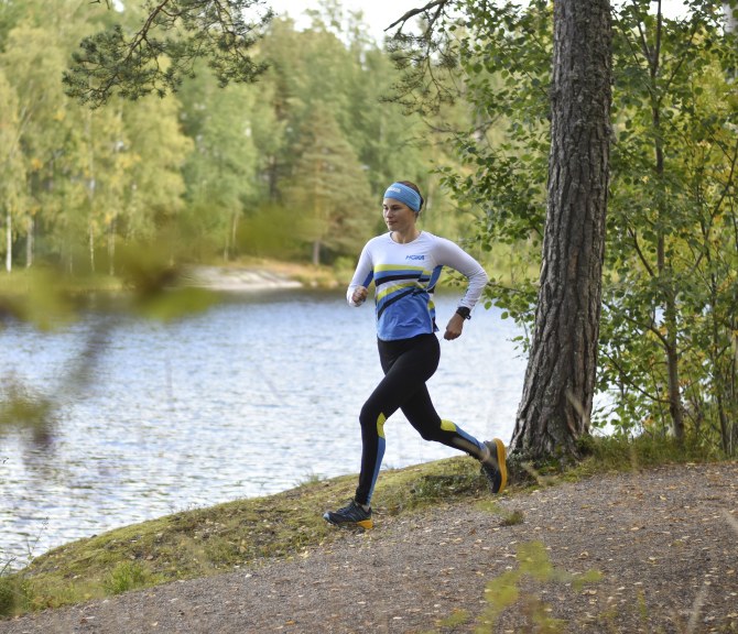 Satu Lipiäinen juoksee