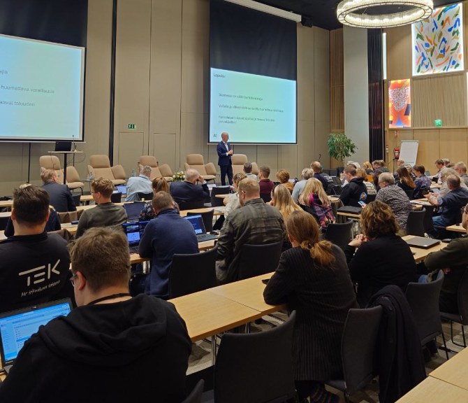 Valtuustoareena syksy 2025.