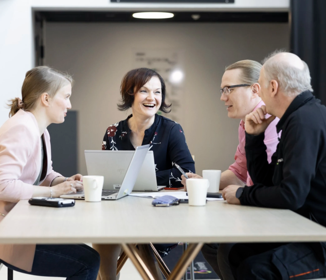 Esihenkilöiden Mastermind 1