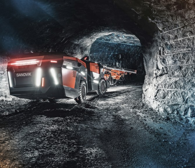 Kaivosrobotti kaivoksessa.