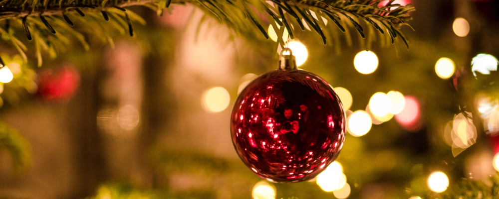 joulukuusen pallo