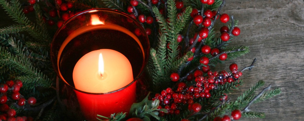 Joulukynttilä.