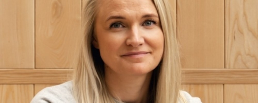 Profiilikuvassa Anu Ala-Outinen.