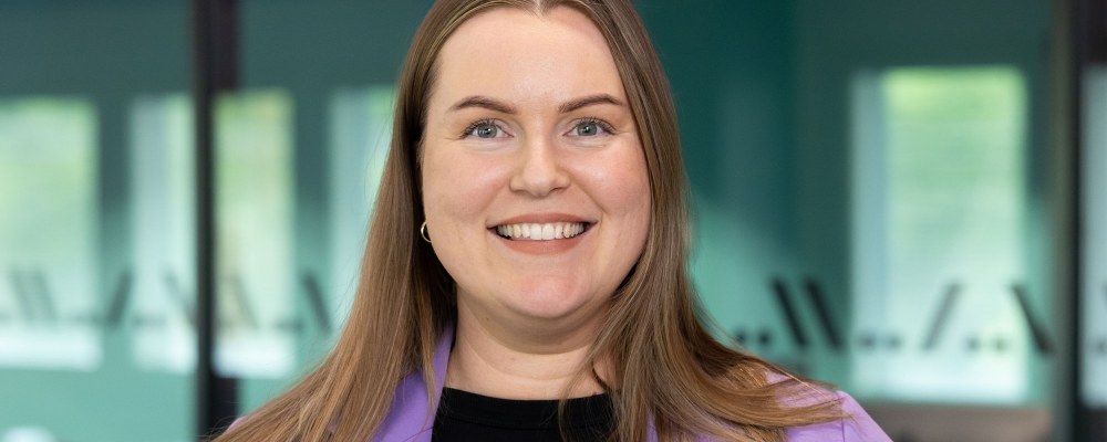 Profiilikuvassa Laura Nykänen.