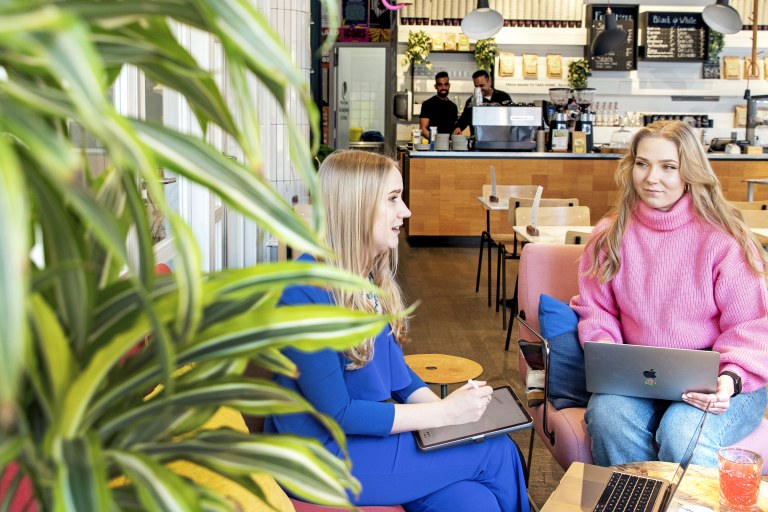 Kasvu Labsin Ines Vaittinen ja Erika Reivala