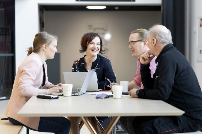 Esihenkilöiden Mastermind 1