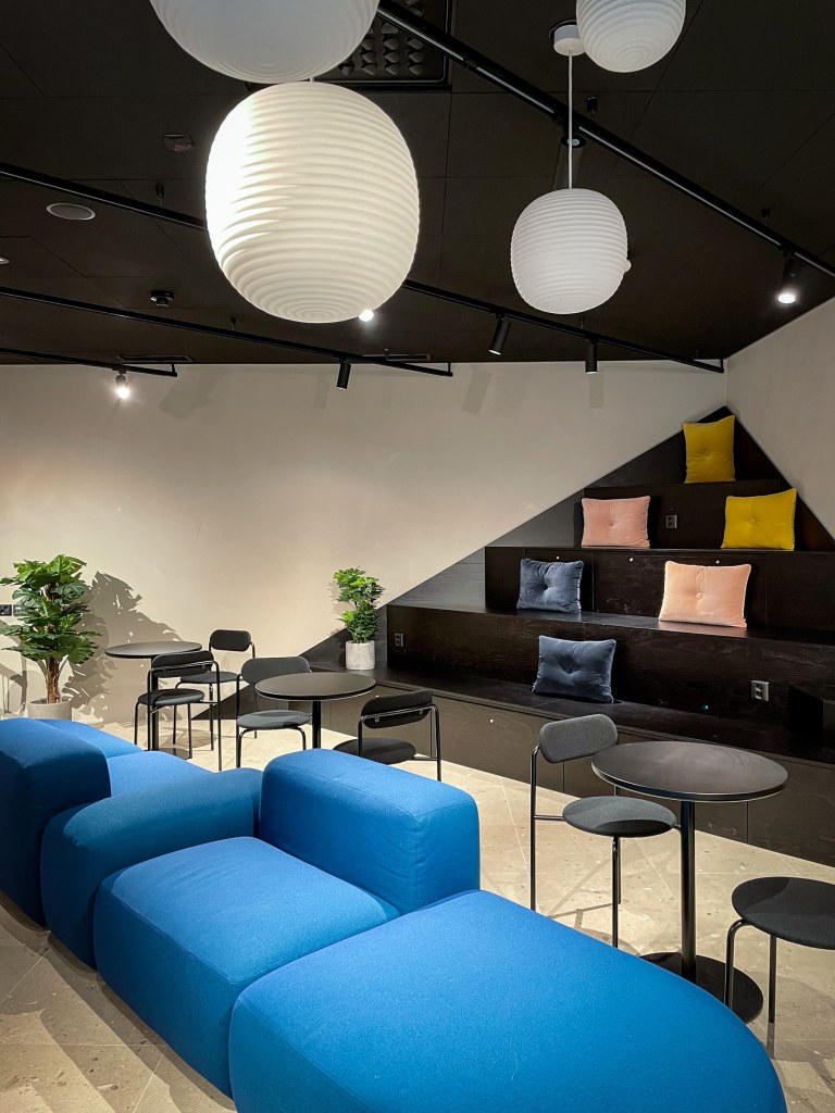 Turun TFiF-TEK Lounge.