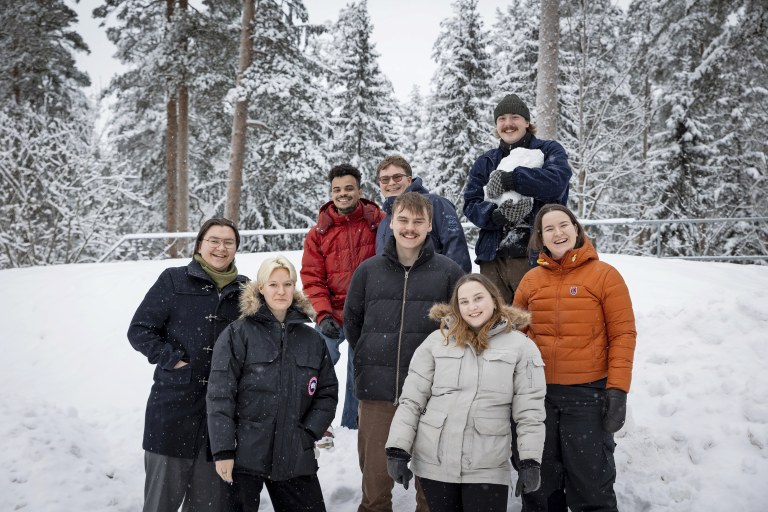 TEKin tykit yhteiskuvassa.