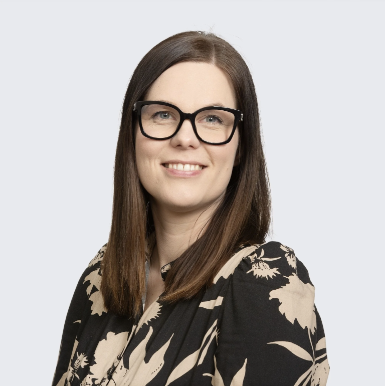 Profiilikuvassa Jenny Söderman.