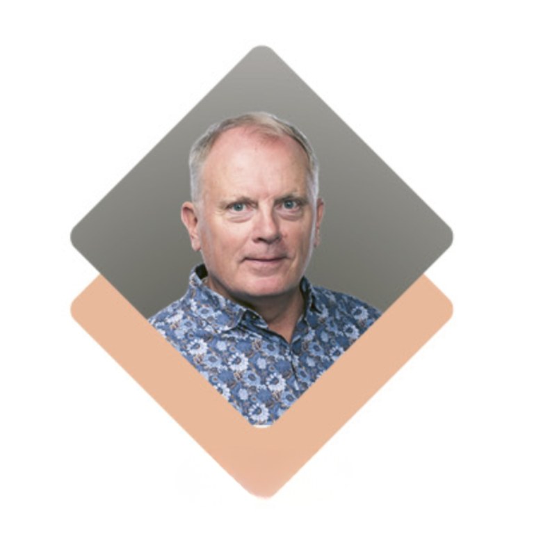 Risto Varalan kasvokuva.