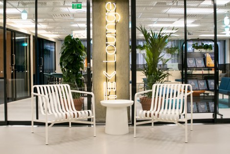 TEK Lounge Lappeenranta tuolit toimisto