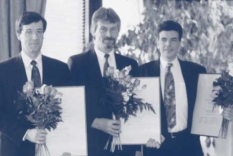 Palkitut vasemmalta: ins. Carl-Erik Rösgren, ins. Daniel Paro ja ins. Ingemar Nylund.
