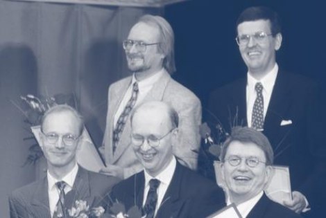 TkT Juha Simola (takana vas.), TkT Jukka Knuutila, DI Matti Kajola, (edessä vas.), TkT Matti Hämäläinen ja TkT Antti Ahonen.
