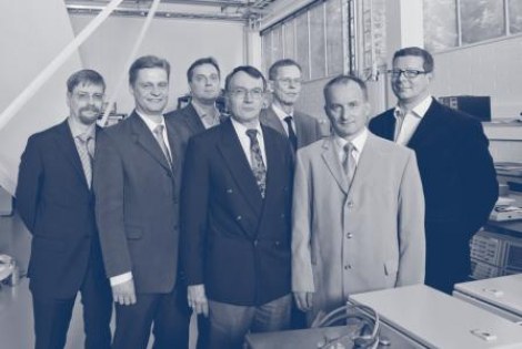 Tutkatiimi vasemmalta: Petri Haapanen, Juha Salmivaara, Rainer Sanmark, Henry Andersson, Pentti Karhunen, Reino Keränen ja Timo Lyly.