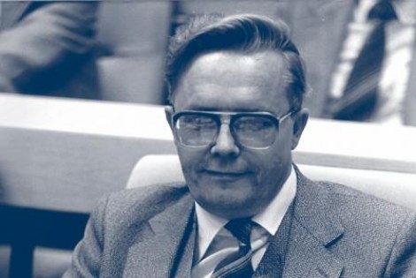 Diplomi-insinööri Martti Harmoinen, taajuusmuuttajien kehittäjä.
