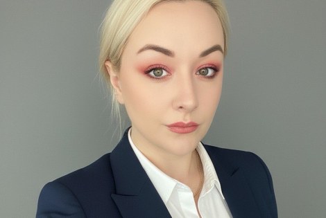 Profile photo of Nilufer Alakas.