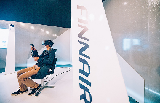 Finnair hakee ständillään 70 digikehittäjää töihin.